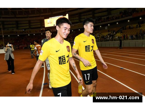 足球球星跨界合照盛宴 联手展现运动魅力与时尚风潮